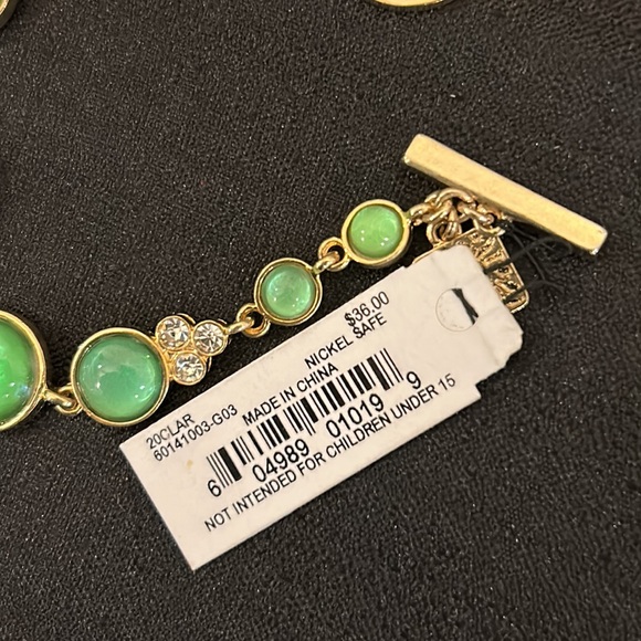 Anne Klein Green & Gold Bracelet. NEW - Picture 5 of 14
